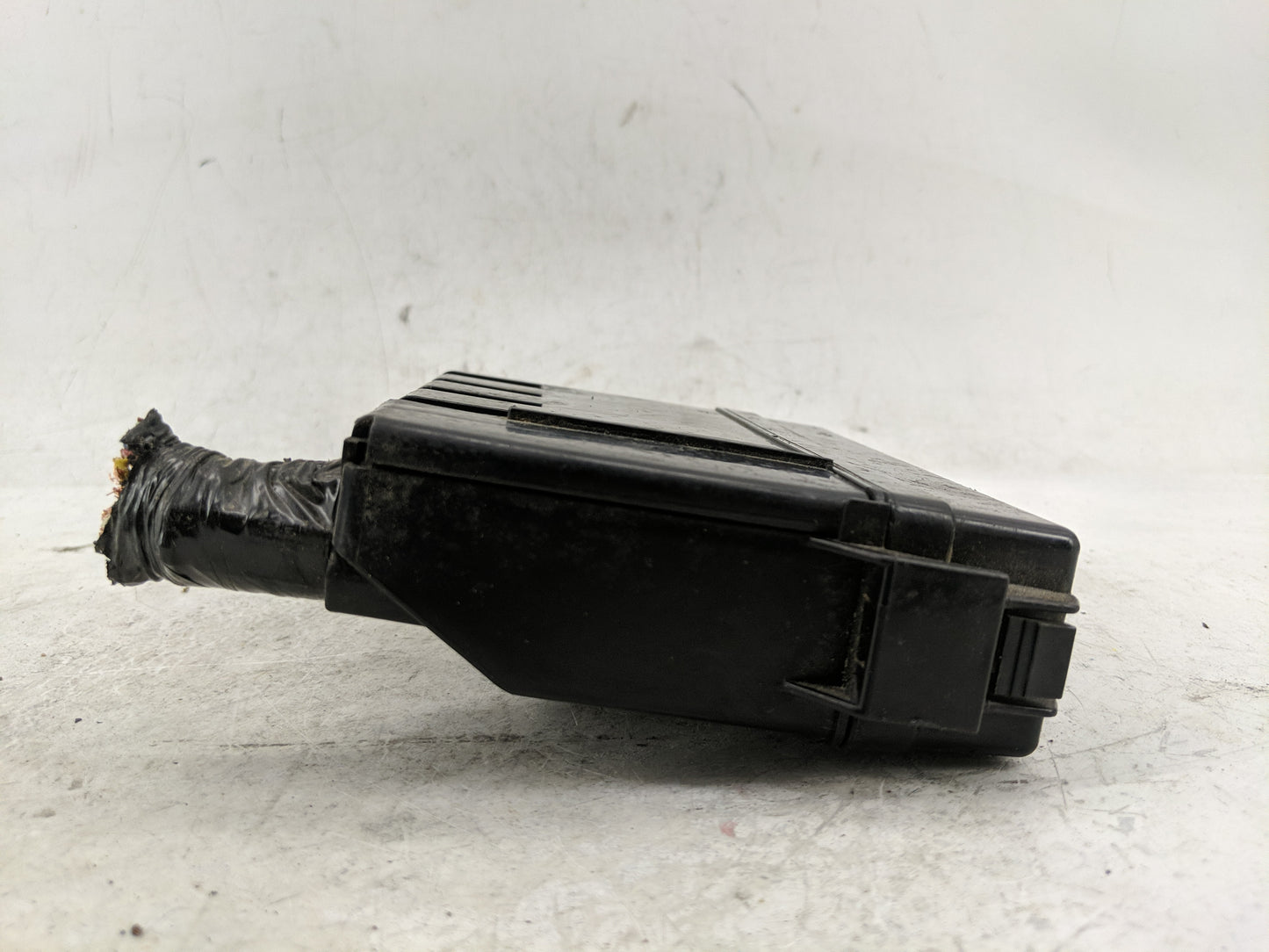 2005-2006 Infiniti G35 Fusebox Fuse Box Panel Relay Module Fits Fits 2005 2006 OEM Used Auto Parts - Oemusedautoparts1.com