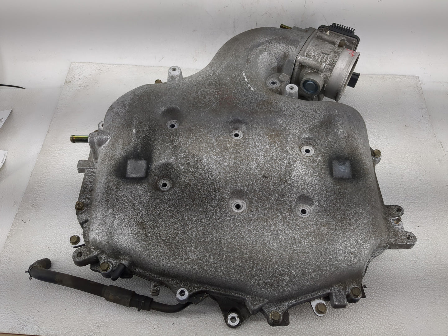 2003-2007 Infiniti G35 Air Intake Manifold Fits Fits 2003 2004 2005 2006 2007 2008 OEM Used Auto Parts - Oemusedautoparts1.c