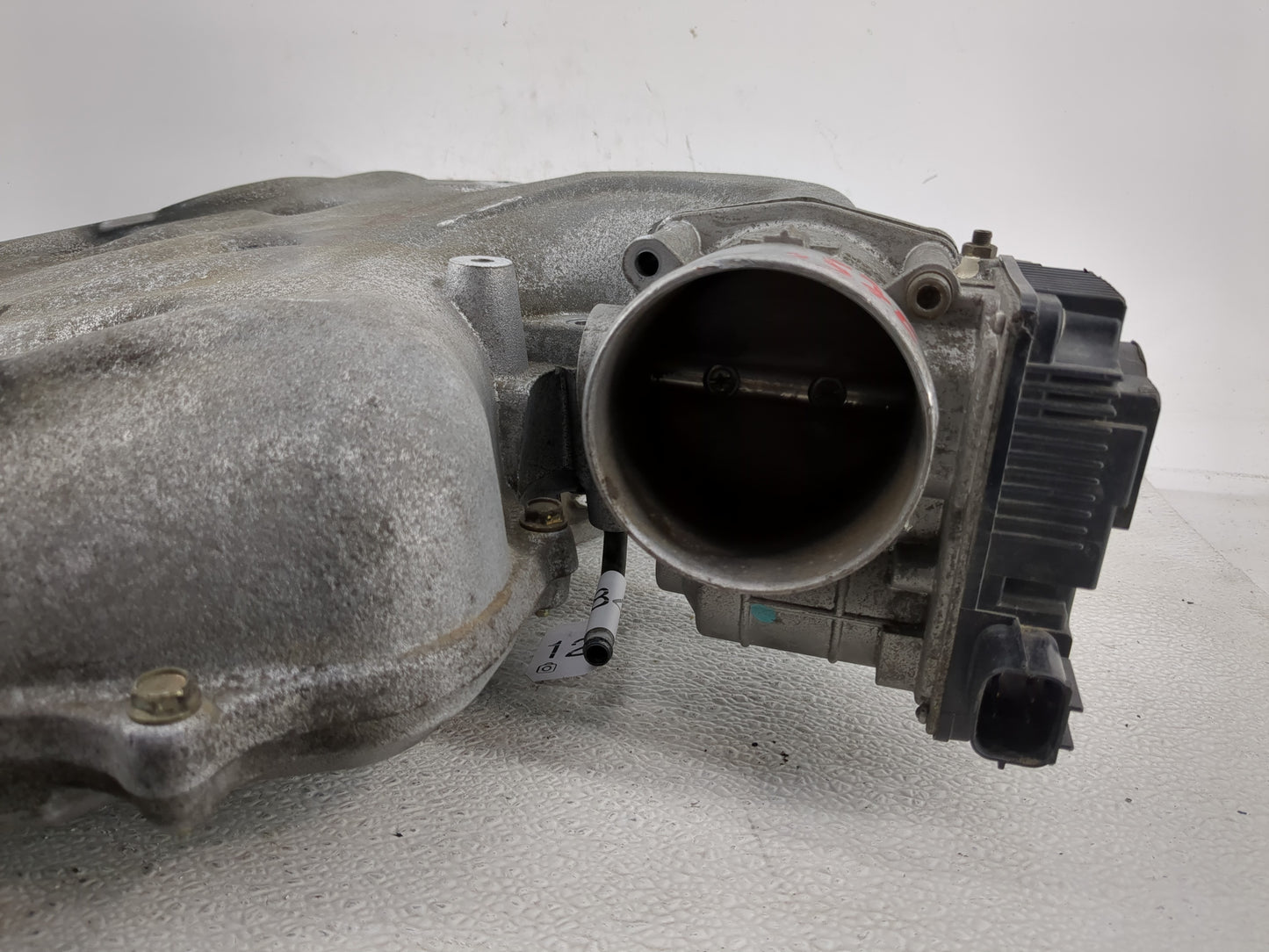 2003-2007 Infiniti G35 Air Intake Manifold Fits Fits 2003 2004 2005 2006 2007 2008 OEM Used Auto Parts - Oemusedautoparts1.c