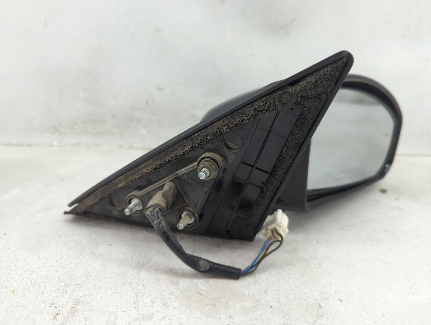 2003-2007 Infiniti G35 Driver Left Side View Manual Door Mirror Black - Oemusedautoparts1.com