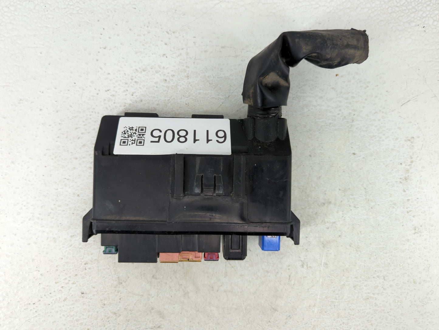 2005-2006 Infiniti G35 Fusebox Fuse Box Panel Relay Module P/N:7154-5226 7254-5226 Fits Fits 2005 2006 OEM Used Auto Parts -