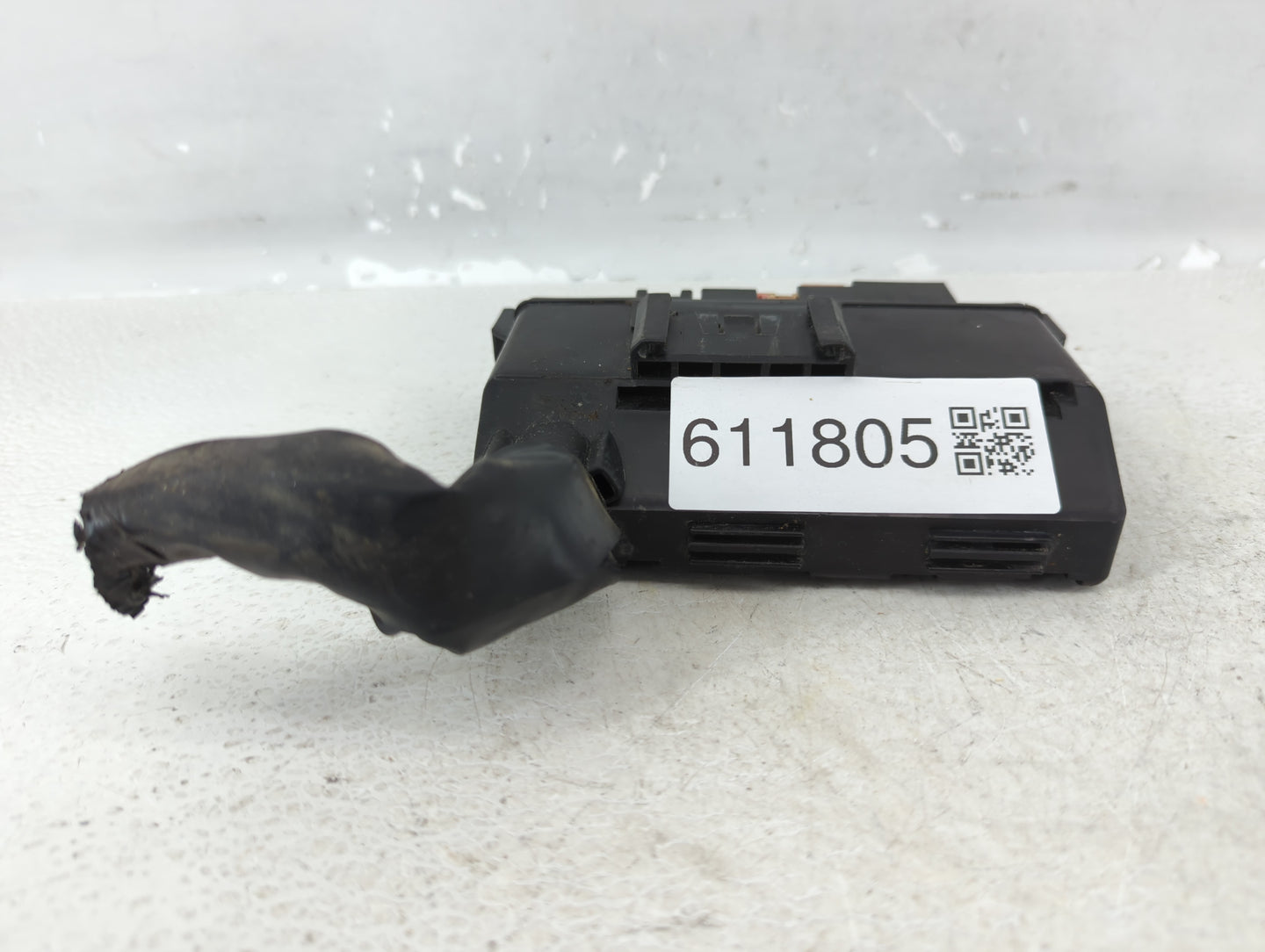 2005-2006 Infiniti G35 Fusebox Fuse Box Panel Relay Module P/N:7154-5226 7254-5226 Fits Fits 2005 2006 OEM Used Auto Parts -