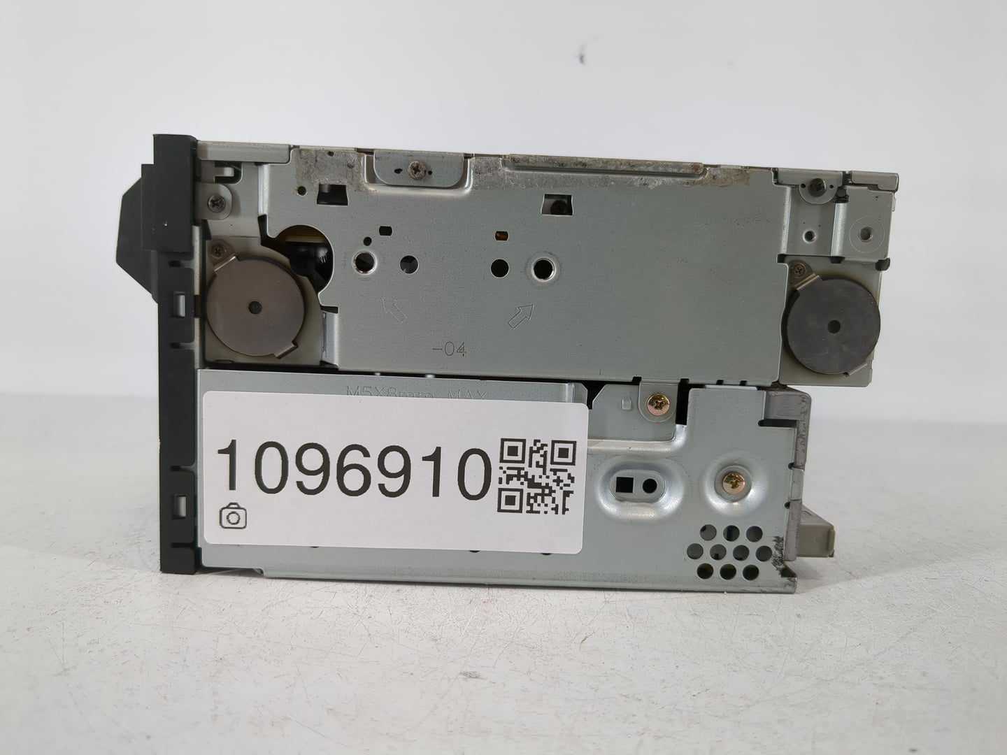 2006-2007 Infiniti M35 Radio AM FM Cd Player Receiver Replacement P/N:28185 EH200 Fits Fits 2006 2007 OEM Used Auto Parts - 