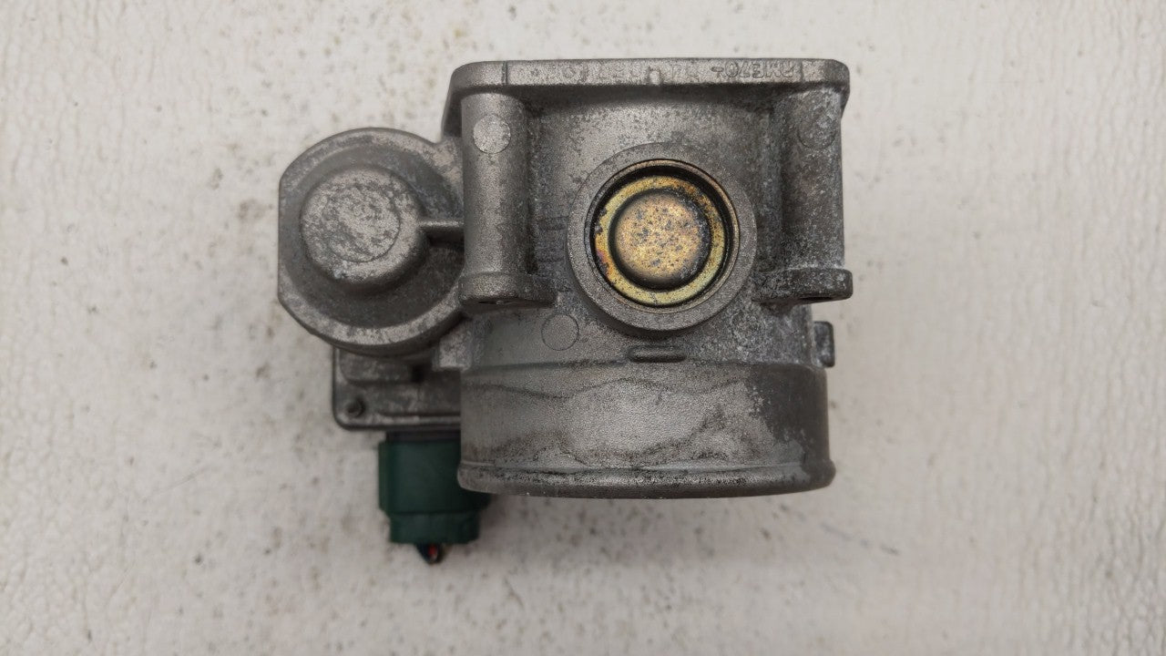2006 Infiniti M35 Throttle Body P/N:RME70-04 A576-01, RME70 Fits Fits 2002 2003 2004 2005 OEM Used Auto Parts - Oemusedautop