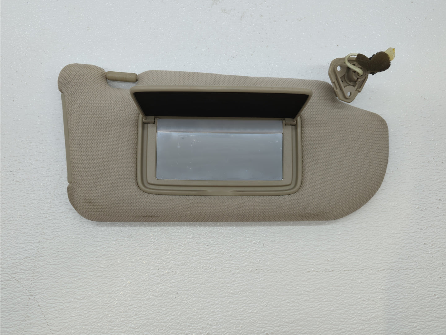 2006-2010 Infiniti M35 Sun Visor Shade Replacement Passenger Right Mirror Fits Fits 2006 2007 2008 2009 2010 OEM Used Auto P