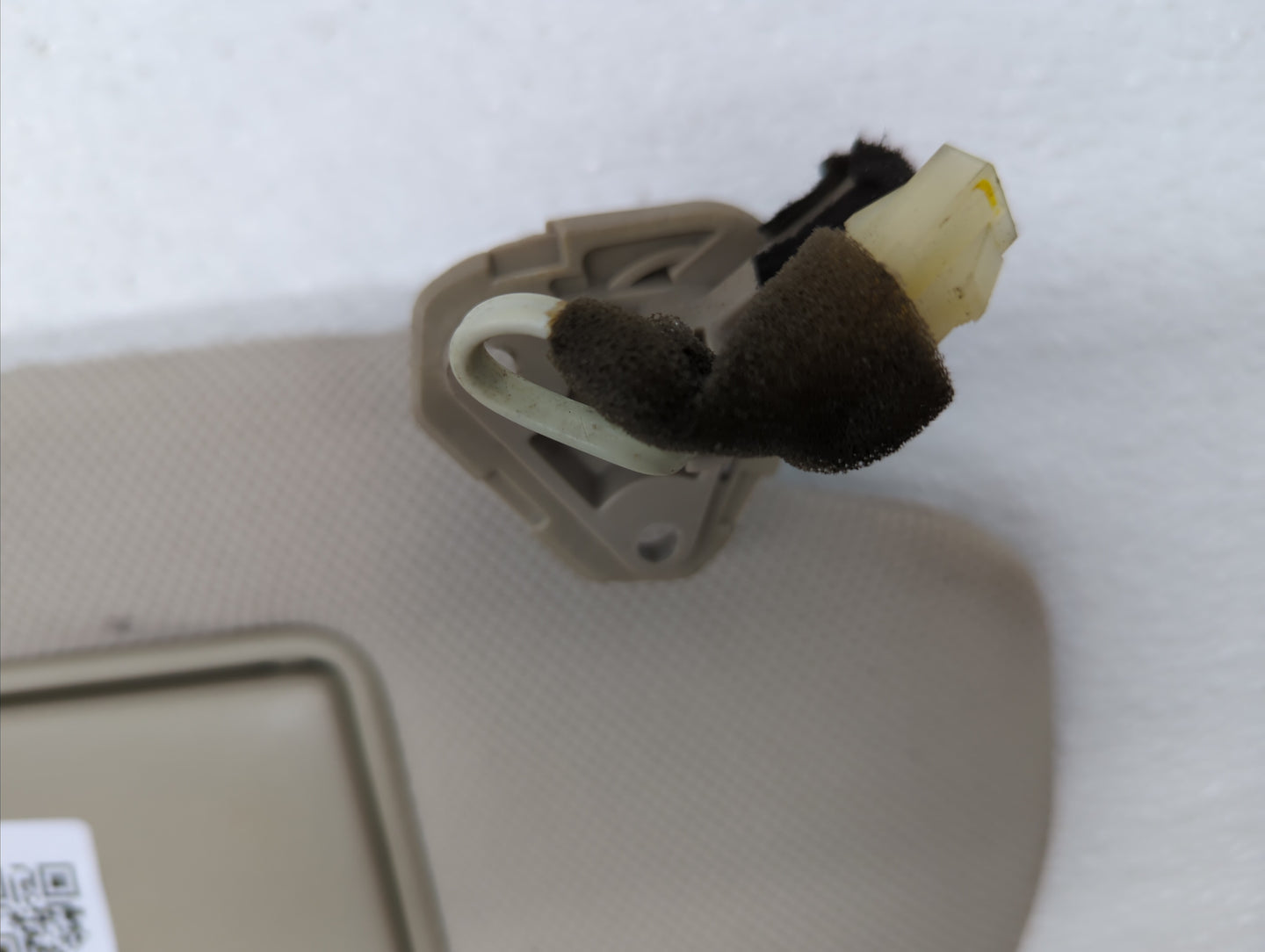 2006-2010 Infiniti M35 Sun Visor Shade Replacement Passenger Right Mirror Fits Fits 2006 2007 2008 2009 2010 OEM Used Auto P