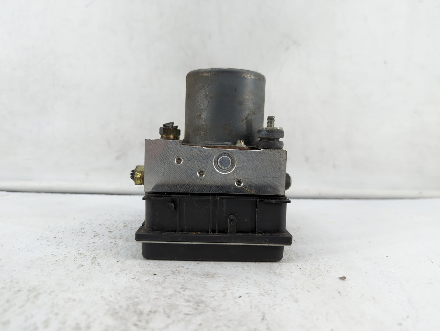 2006-2007 Infiniti M35 ABS Pump Control Module Replacement P/N:47660 EH41D Fits Fits 2006 2007 OEM Used Auto Parts - Oemused