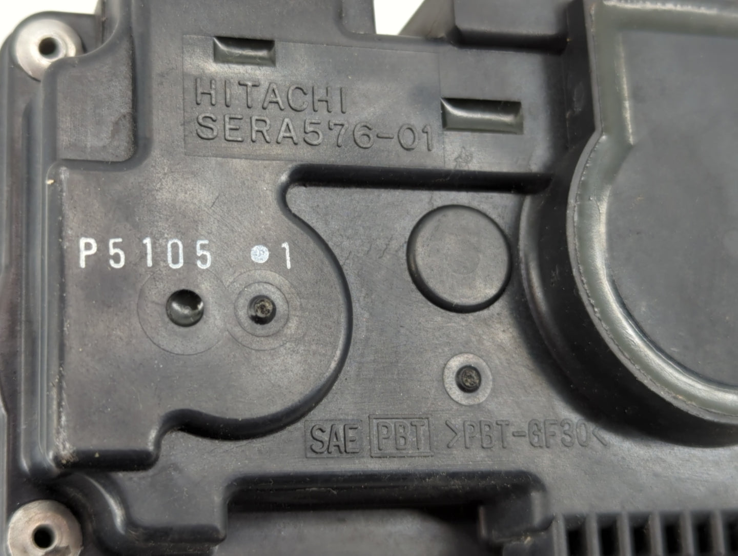 2006 Infiniti M35 Throttle Body P/N:P5105 Fits Fits 2002 2003 2004 2005 OEM Used Auto Parts - Oemusedautoparts1.com