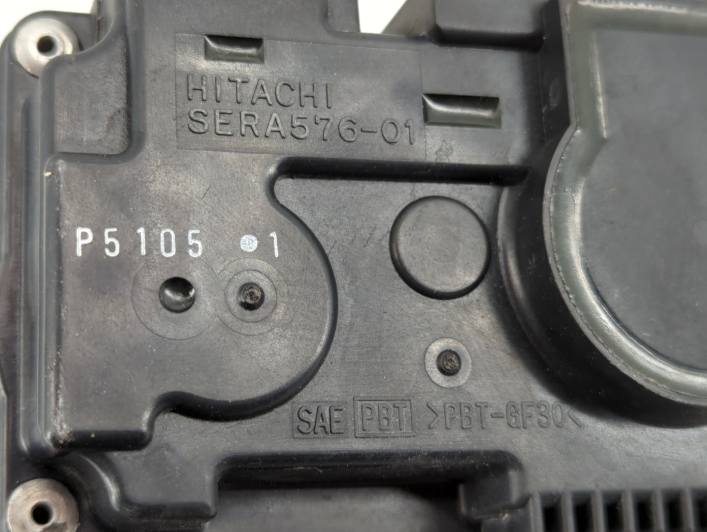 2006 Infiniti M35 Throttle Body P/N:P5105 Fits Fits 2002 2003 2004 2005 OEM Used Auto Parts - Oemusedautoparts1.com