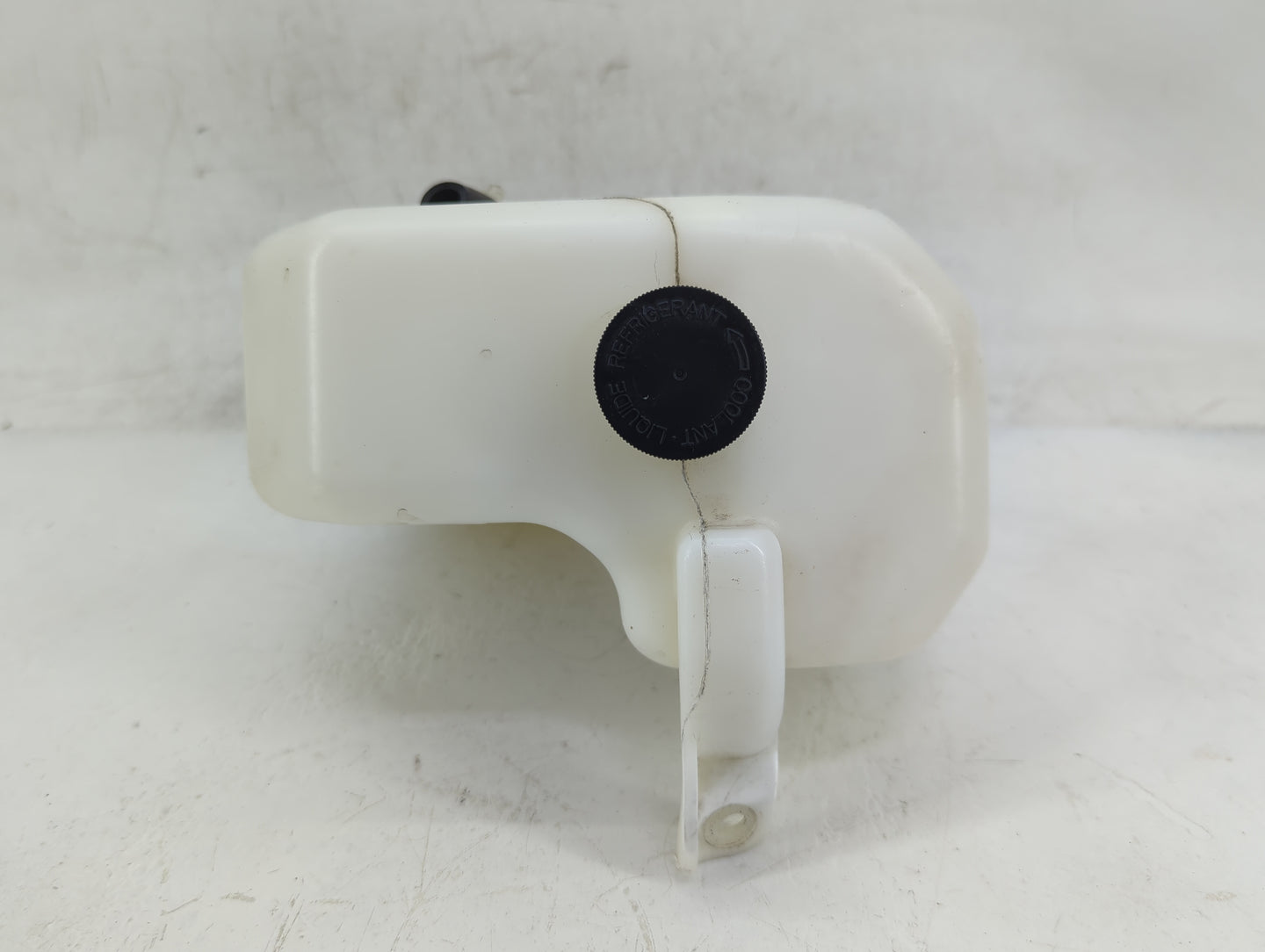 2006-2010 Infiniti M45 Radiator Coolant Overflow Expansion Tank Bottle - Oemusedautoparts1.com