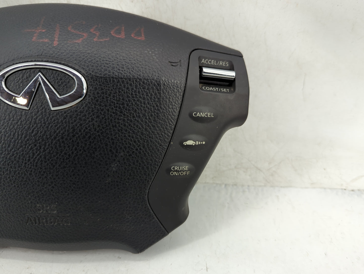 2006-2007 Infiniti M45 Air Bag Driver Left Steering Wheel Mounted Fits Fits 2006 2007 OEM Used Auto Parts - Oemusedautoparts