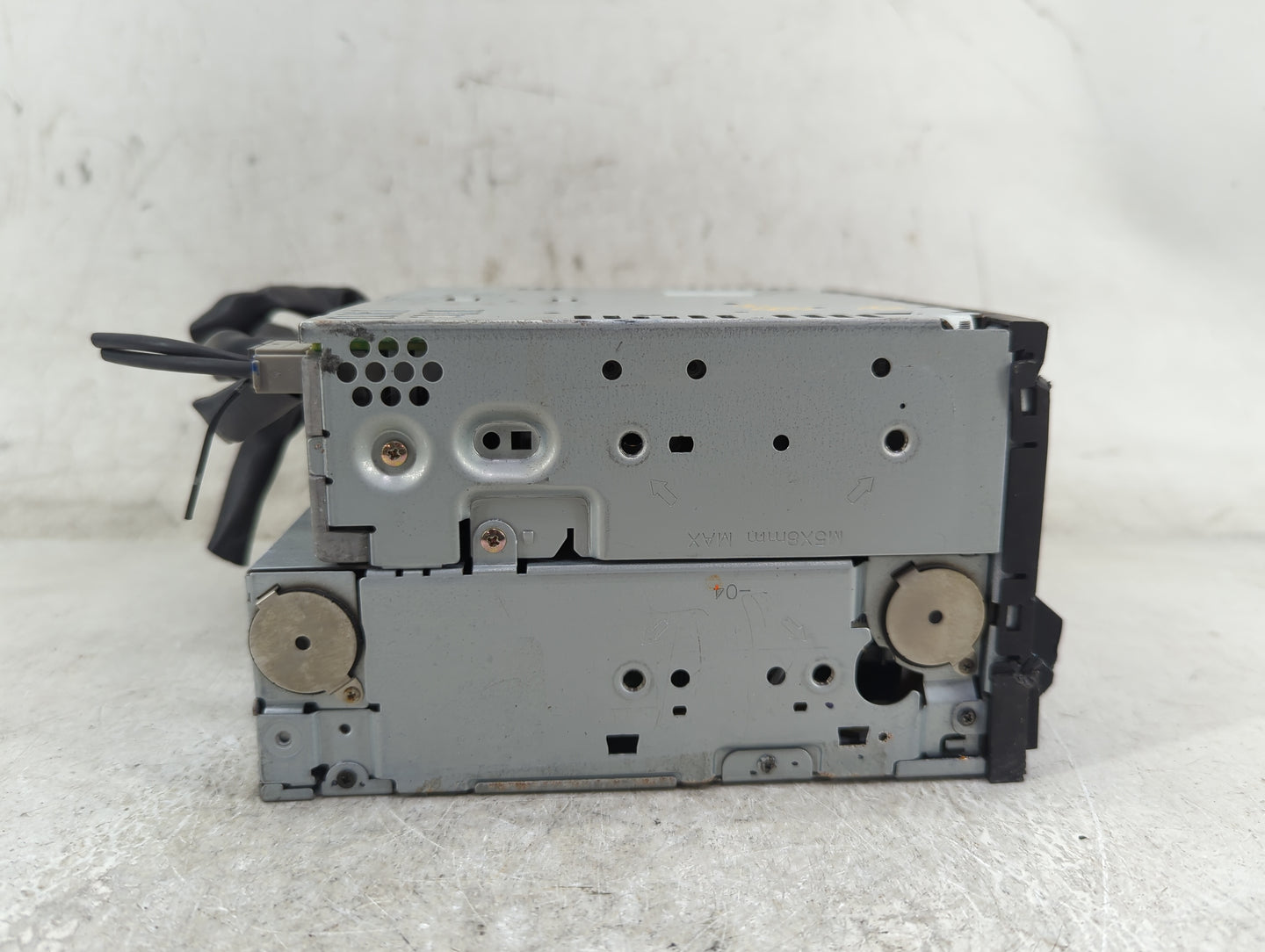 2006-2007 Infiniti M45 Radio AM FM Cd Player Receiver Replacement P/N:28185 EH200 Fits Fits 2006 2007 OEM Used Auto Parts - 