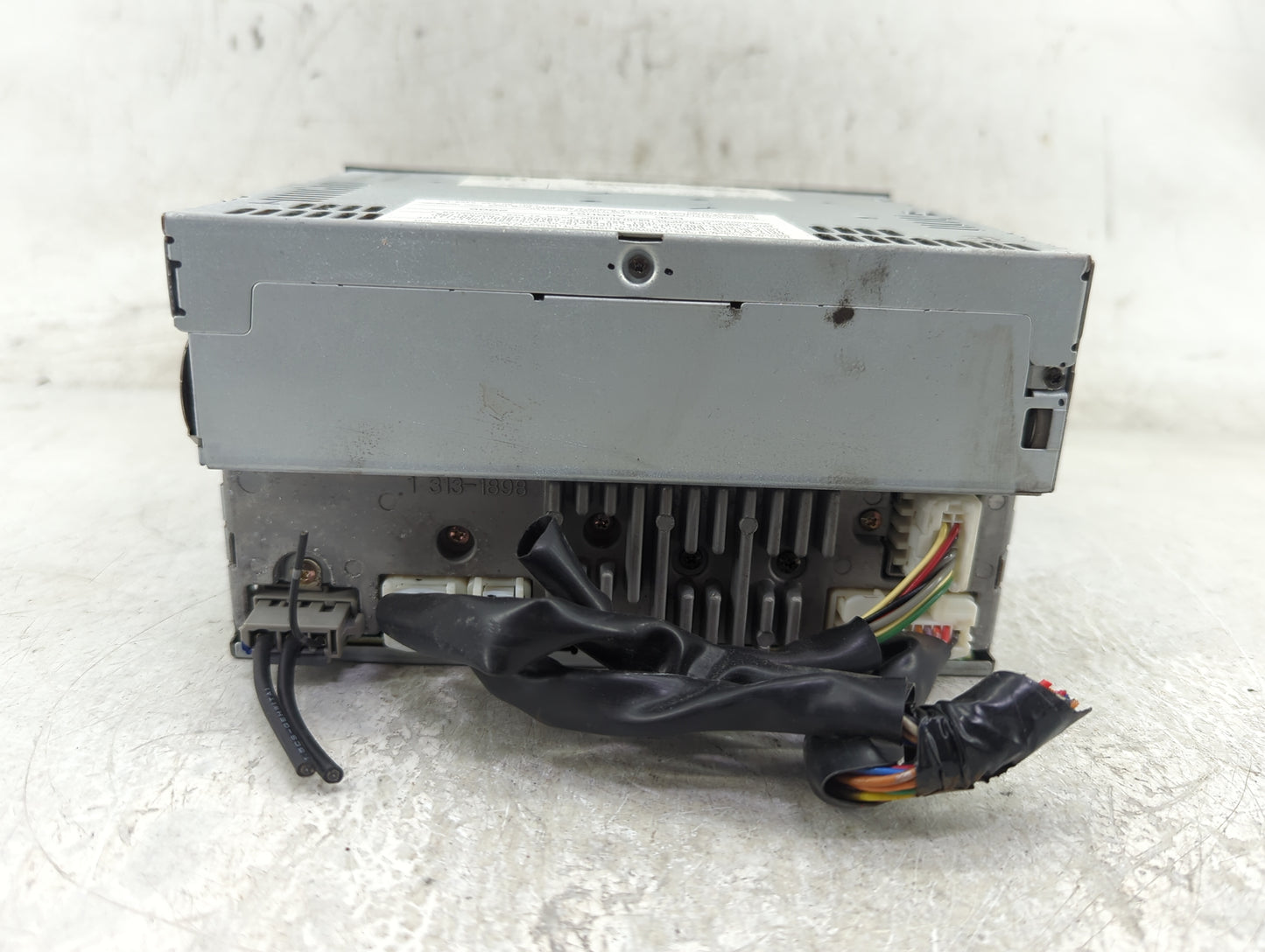 2006-2007 Infiniti M45 Radio AM FM Cd Player Receiver Replacement P/N:28185 EH200 Fits Fits 2006 2007 OEM Used Auto Parts - 