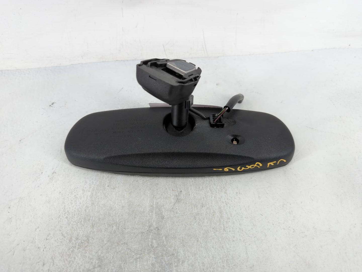 2006 Infiniti M45 Interior Rear View Mirror Replacement OEM P/N:E11015633 Fits OEM Used Auto Parts - Oemusedautoparts1.com