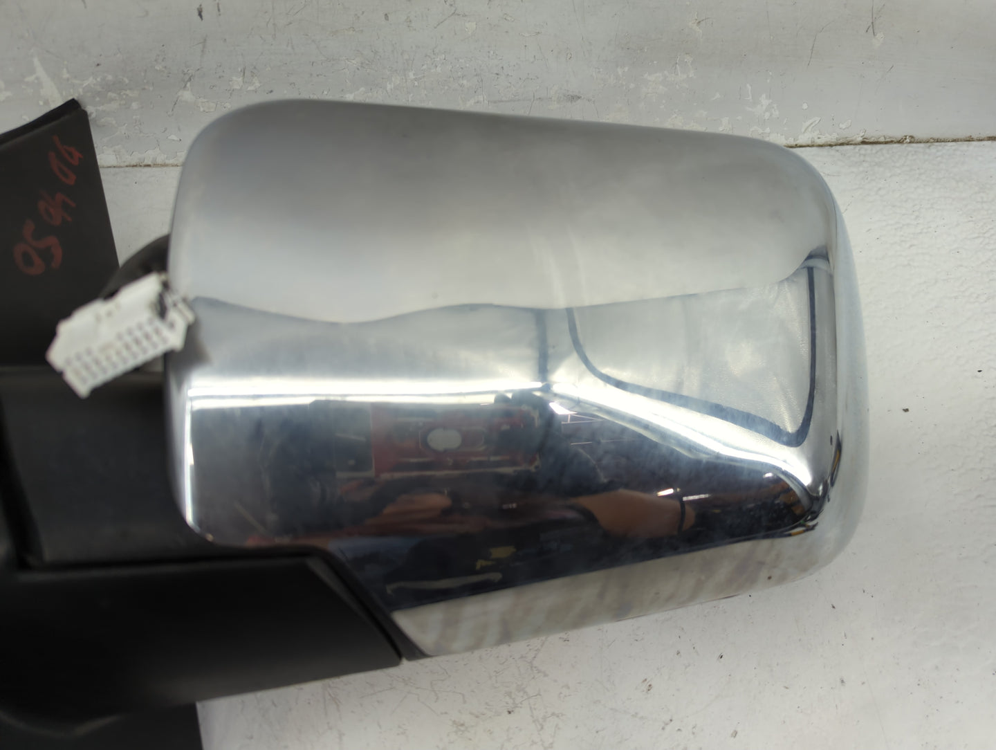 2006 Infiniti Qx56 Driver Side View Mirror - Left Door Mirror OEM Used - Oemusedautoparts1.com