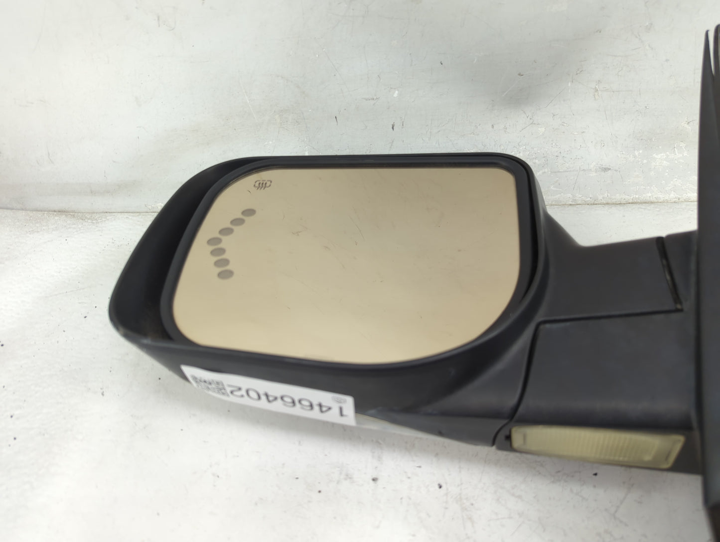 2006 Infiniti Qx56 Driver Side View Mirror - Left Door Mirror OEM Used - Oemusedautoparts1.com