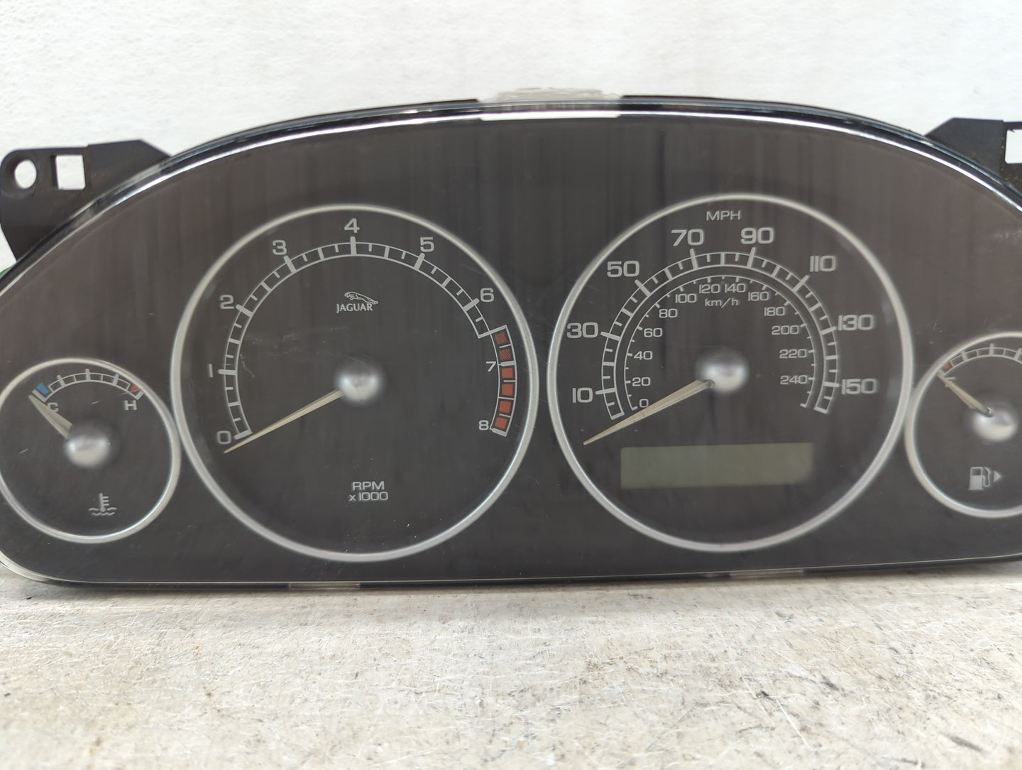 2005-2007 Jaguar X-Type Instrument Cluster Speedometer Gauges P/N:4X4F-10849 17902401 Miles:107K Fits Fits 2005 2006 2007 OE