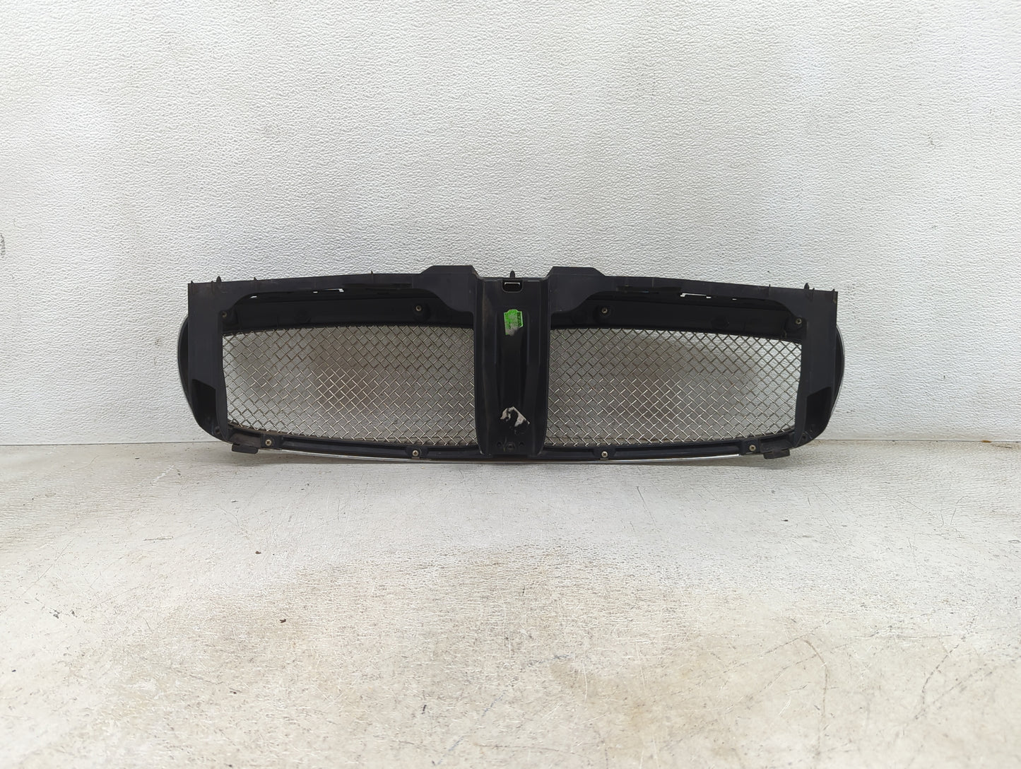 2006-2008 Jaguar X-type Front Grille Bumper Not Included - Oemusedautoparts1.com