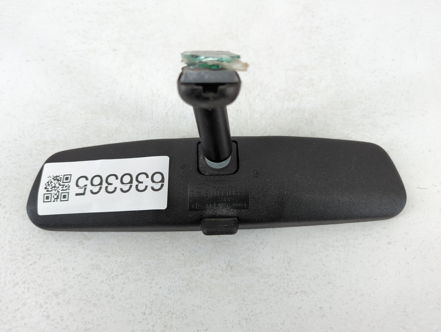 2006 Jaguar Xjr Interior Rear View Mirror Replacement OEM P/N:E8011083 Fits OEM Used Auto Parts - Oemusedautoparts1.com