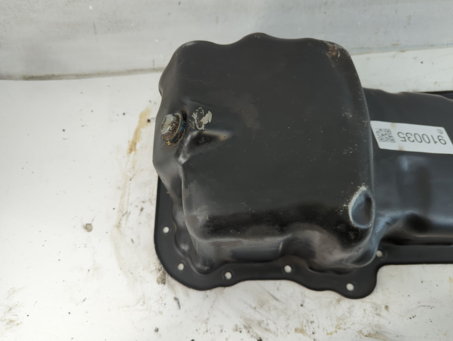 2006 Jeep Cherokee Engine Oil Pan P/N:53021000AO Fits Fits 2005 2007 2008 2009 2010 2011 OEM Used Auto Parts - Oemusedautopa
