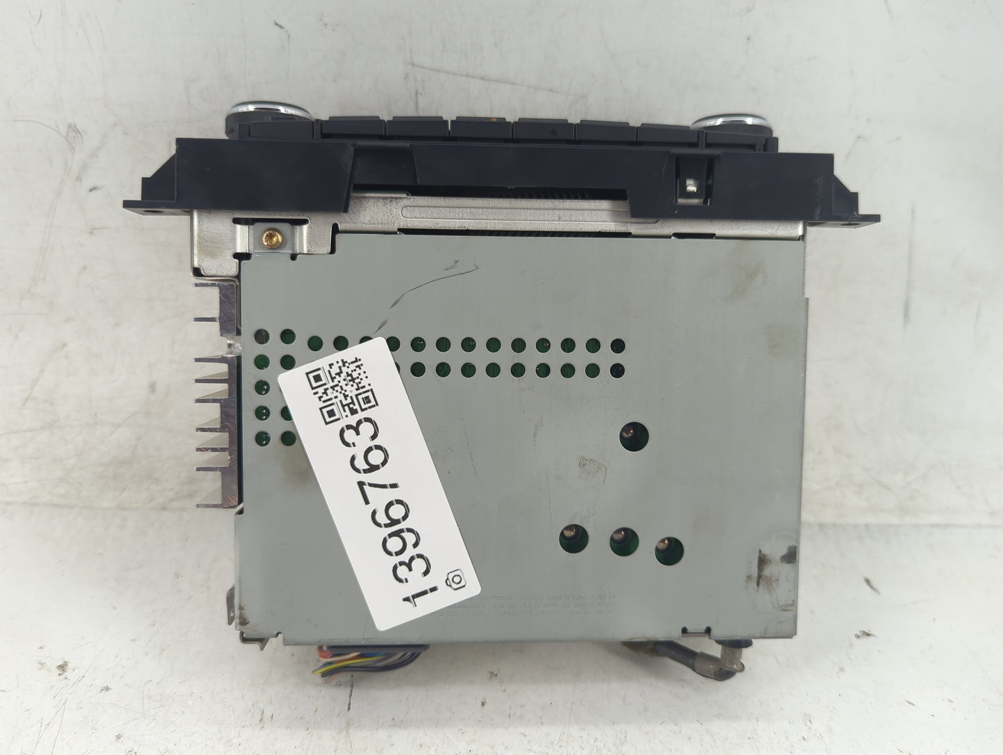 2006-2007 Jeep Commander Radio AM FM Cd Player Receiver Replacement P/N:P05064171AE Fits Fits 2004 2005 2006 2007 2008 2009 