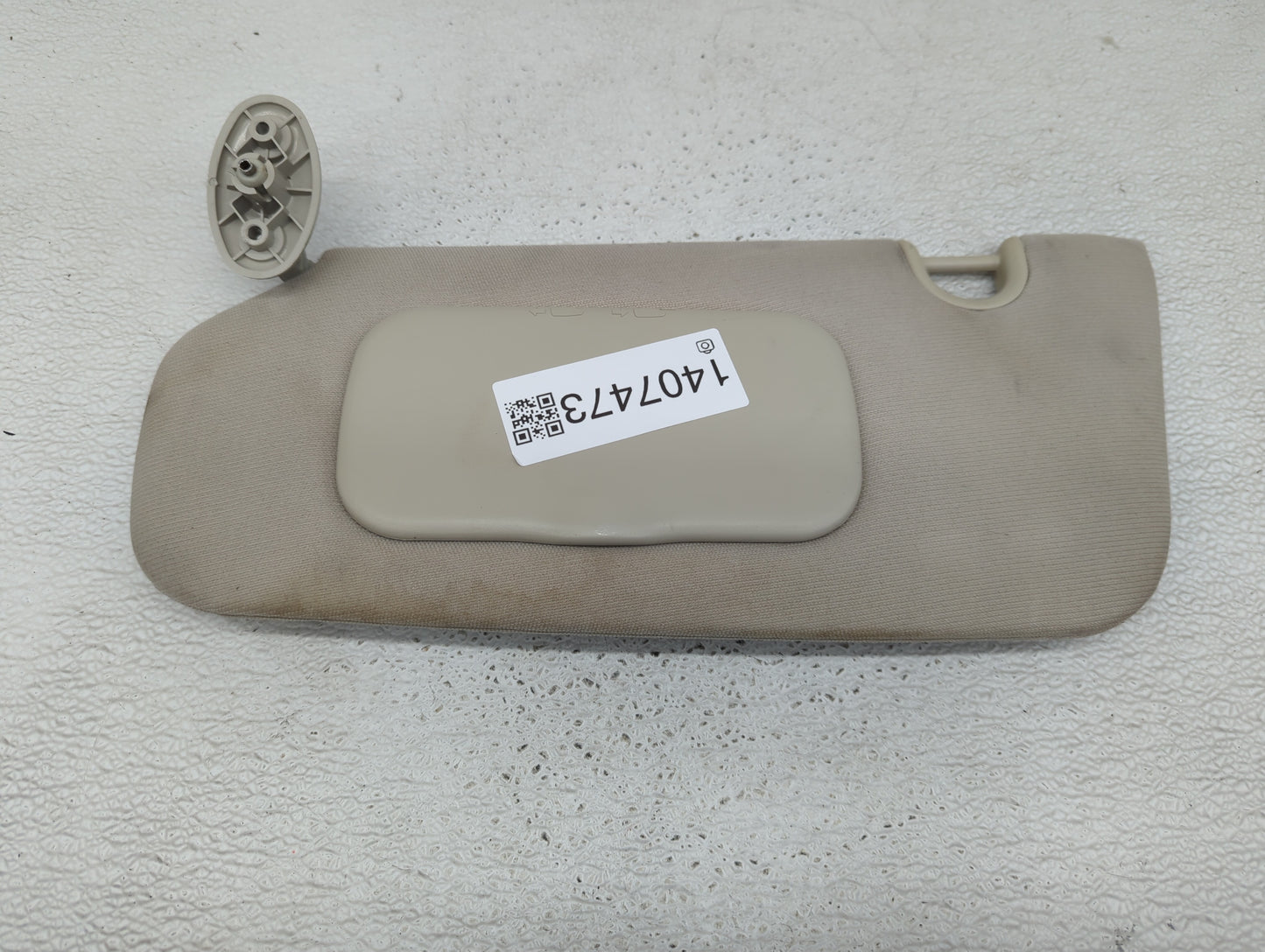 2006-2010 Jeep Commander Sun Visor Shade Replacement Driver Left Mirror Fits Fits 2006 2007 2008 2009 2010 OEM Used Auto Par