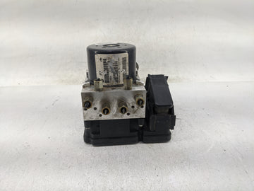 2006 Jeep Commander ABS Pump Control Module Replacement P/N:P52124081AF Fits OEM Used Auto Parts - Oemusedautoparts1.com