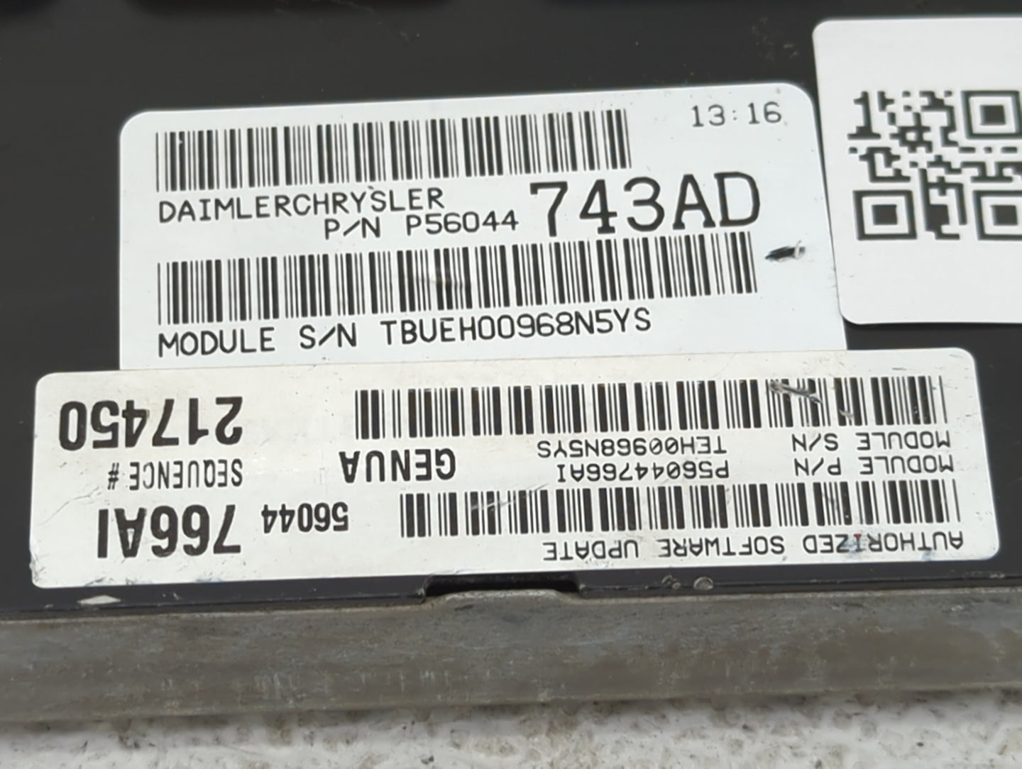 2006 Jeep Commander PCM Engine Control Computer ECU ECM PCU OEM P/N:P56044743AD 56044766AI, 04825202AB Fits OEM Used Auto Pa
