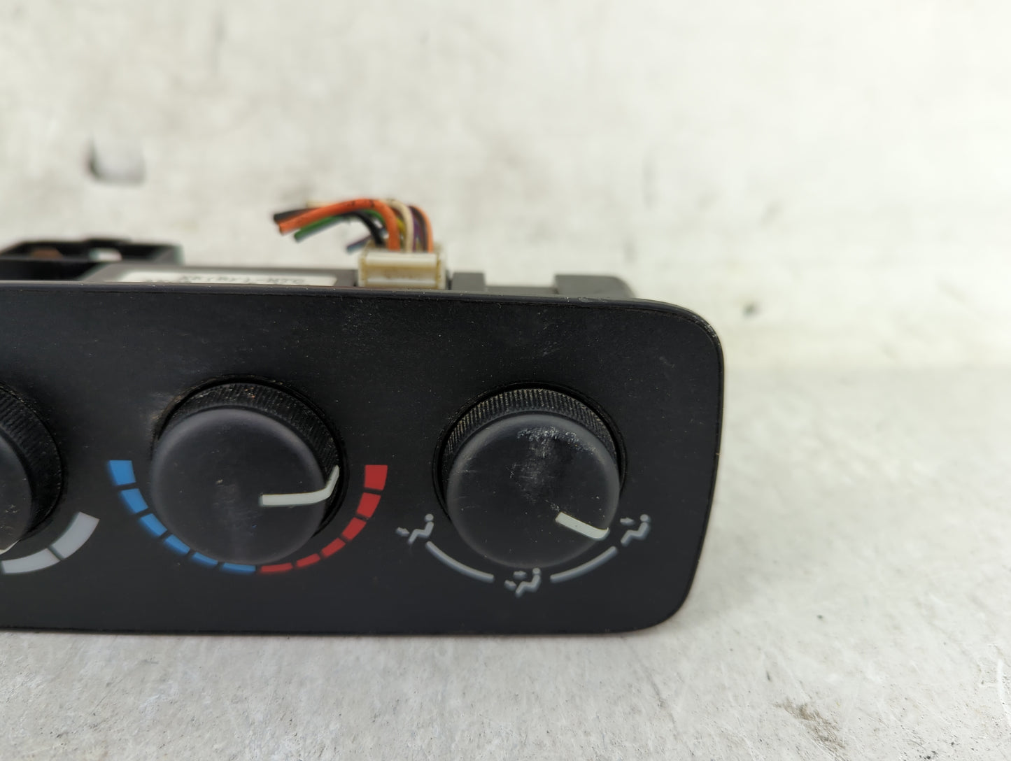 2006-2010 Jeep Commander Climate Control Module Temperature AC/Heater Replacement P/N:P55116949AB Fits OEM Used Auto Parts -