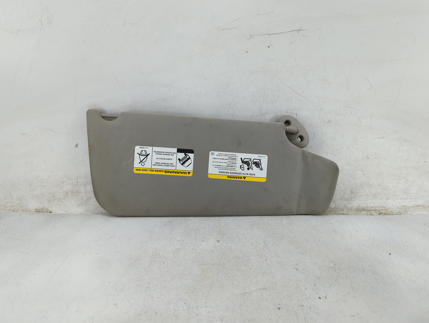 2006 Jeep Commander Sun Visor Shade Replacement Driver Left Mirror Fits OEM Used Auto Parts - Oemusedautoparts1.com