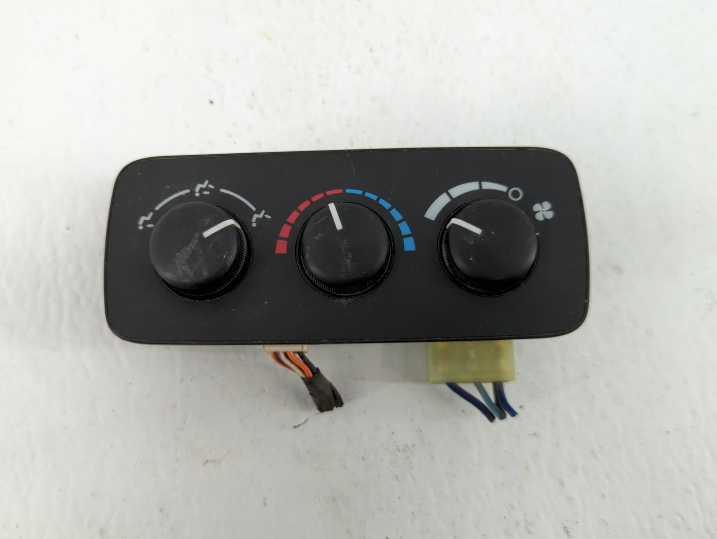 2006-2010 Jeep Commander Climate Control Module Temperature AC/Heater Replacement P/N:P55116949AB Fits OEM Used Auto Parts -