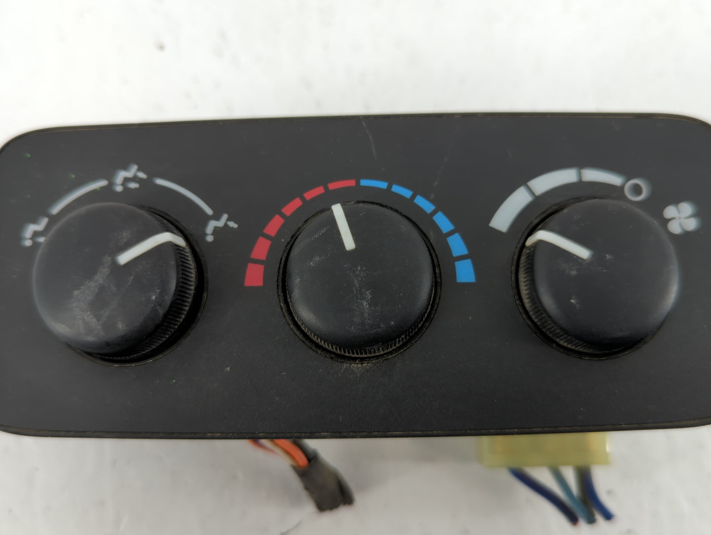 2006-2010 Jeep Commander Climate Control Module Temperature AC/Heater Replacement P/N:P55116949AB Fits OEM Used Auto Parts -