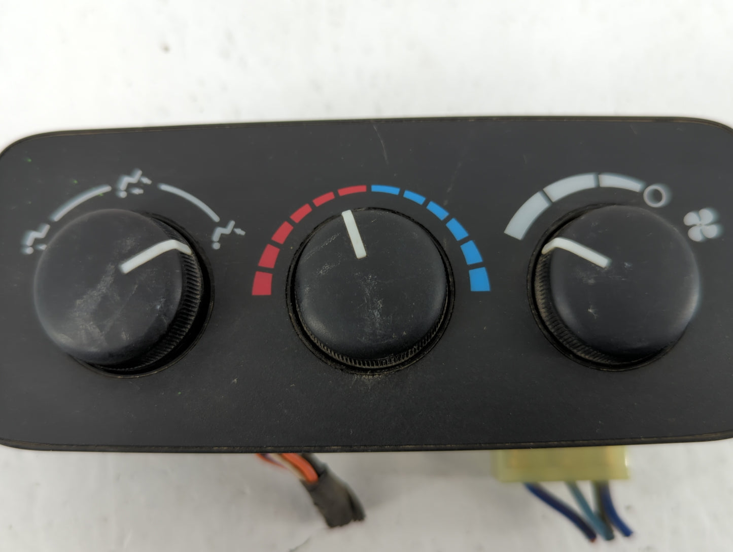 2006-2010 Jeep Commander Climate Control Module Temperature AC/Heater Replacement P/N:P55116949AB Fits OEM Used Auto Parts -