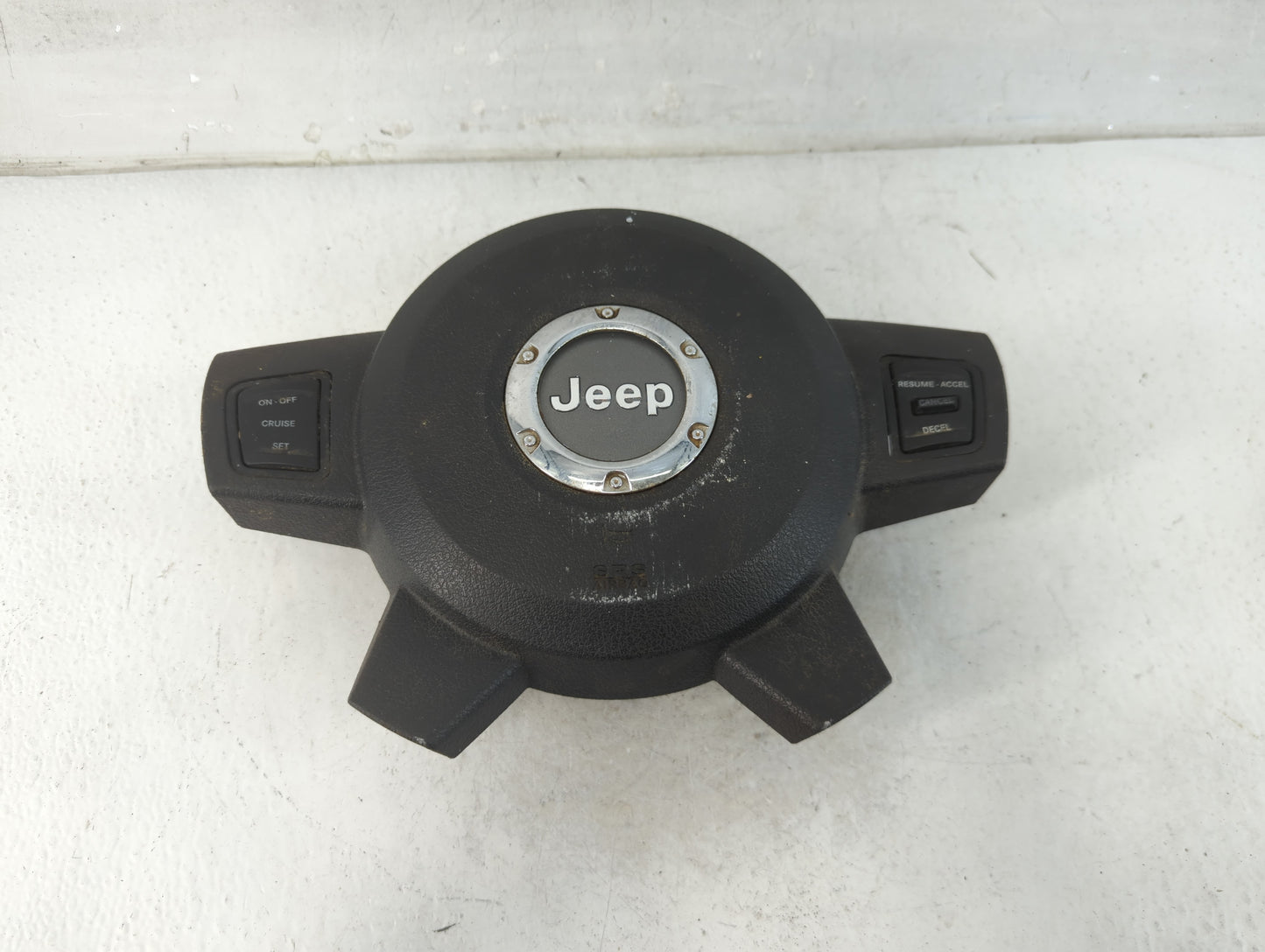 2006-2006 Jeep Commander Air Bag Driver Left Steering Wheel Mounted - Oemusedautoparts1.com