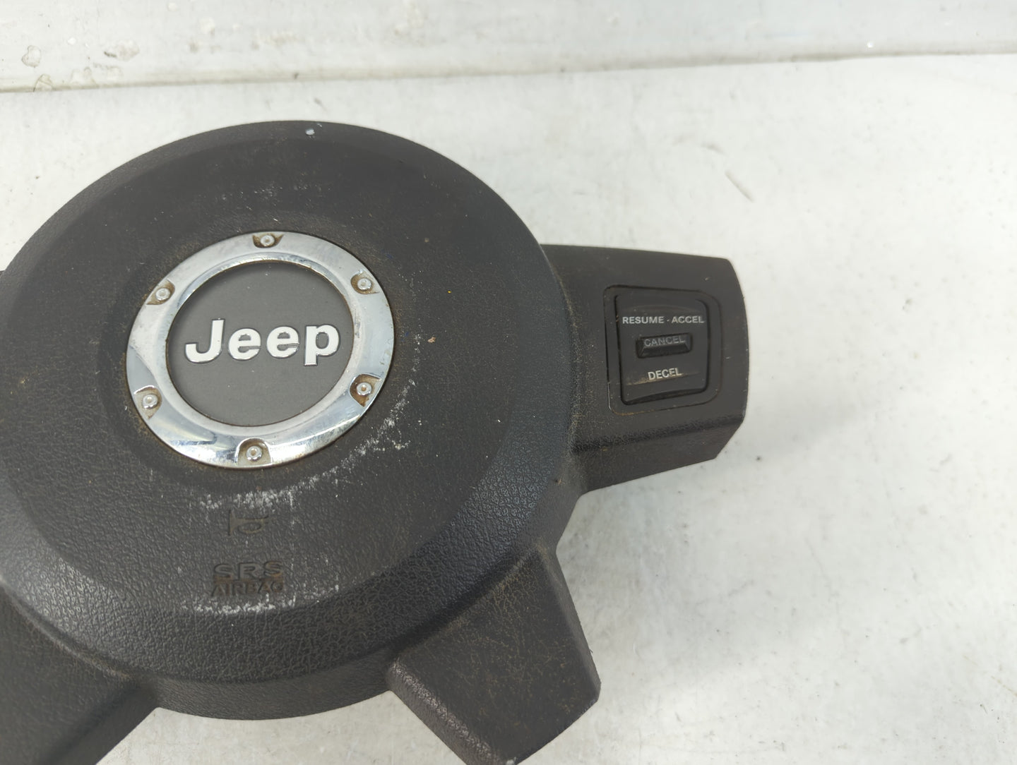 2006-2006 Jeep Commander Air Bag Driver Left Steering Wheel Mounted - Oemusedautoparts1.com