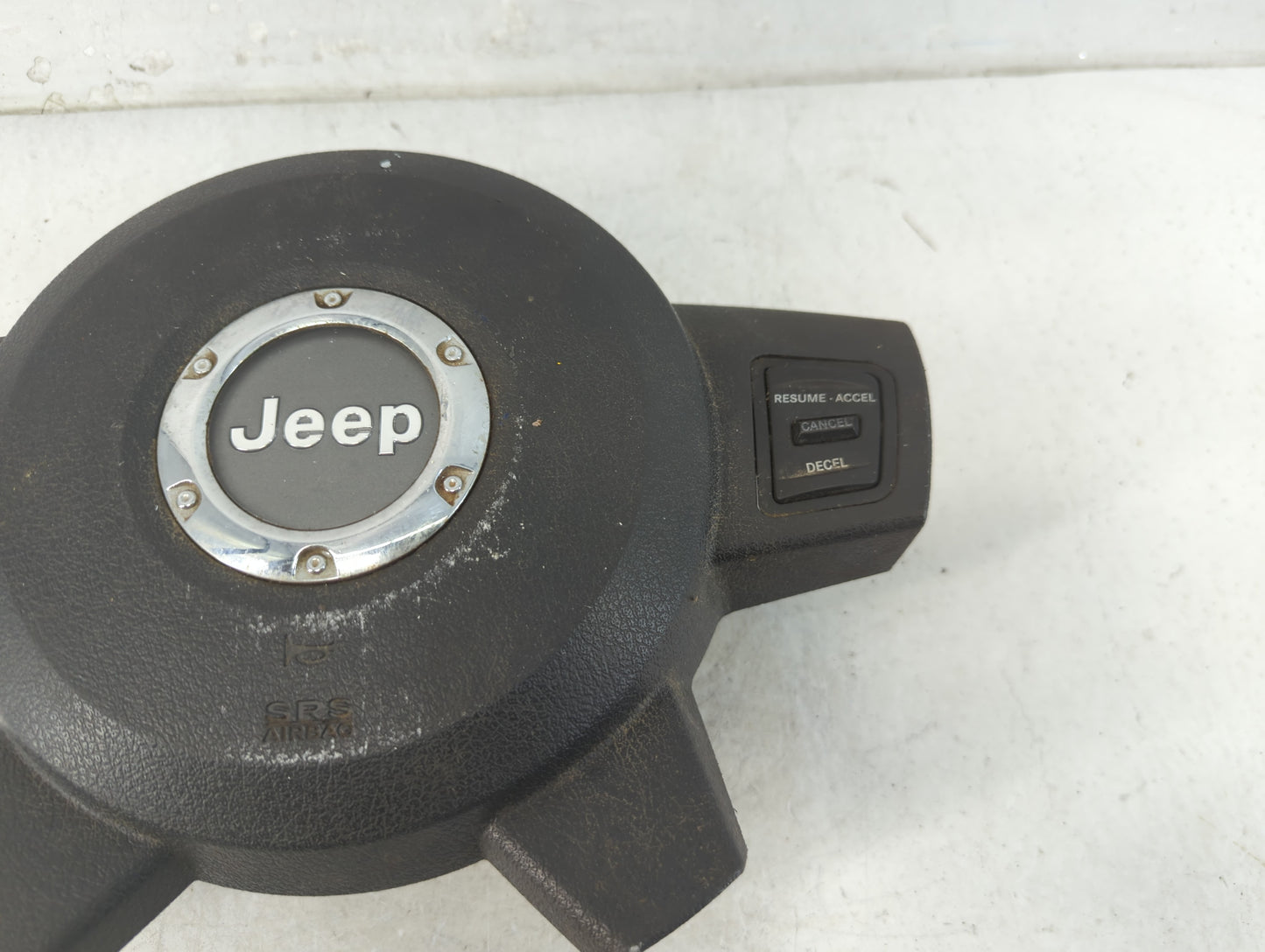 2006-2006 Jeep Commander Air Bag Driver Left Steering Wheel Mounted - Oemusedautoparts1.com