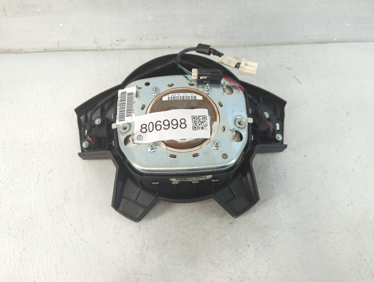 2006-2006 Jeep Commander Air Bag Driver Left Steering Wheel Mounted - Oemusedautoparts1.com