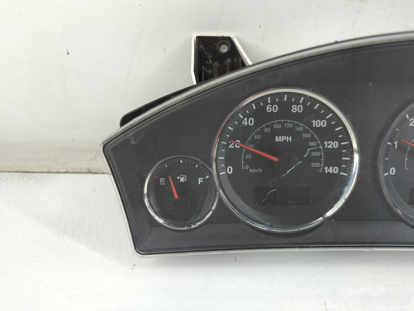 2006 Jeep Commander Instrument Cluster Speedometer Gauges P/N:CR-0034-021-M0-C0 05172901AH Fits OEM Used Auto Parts - Oemuse