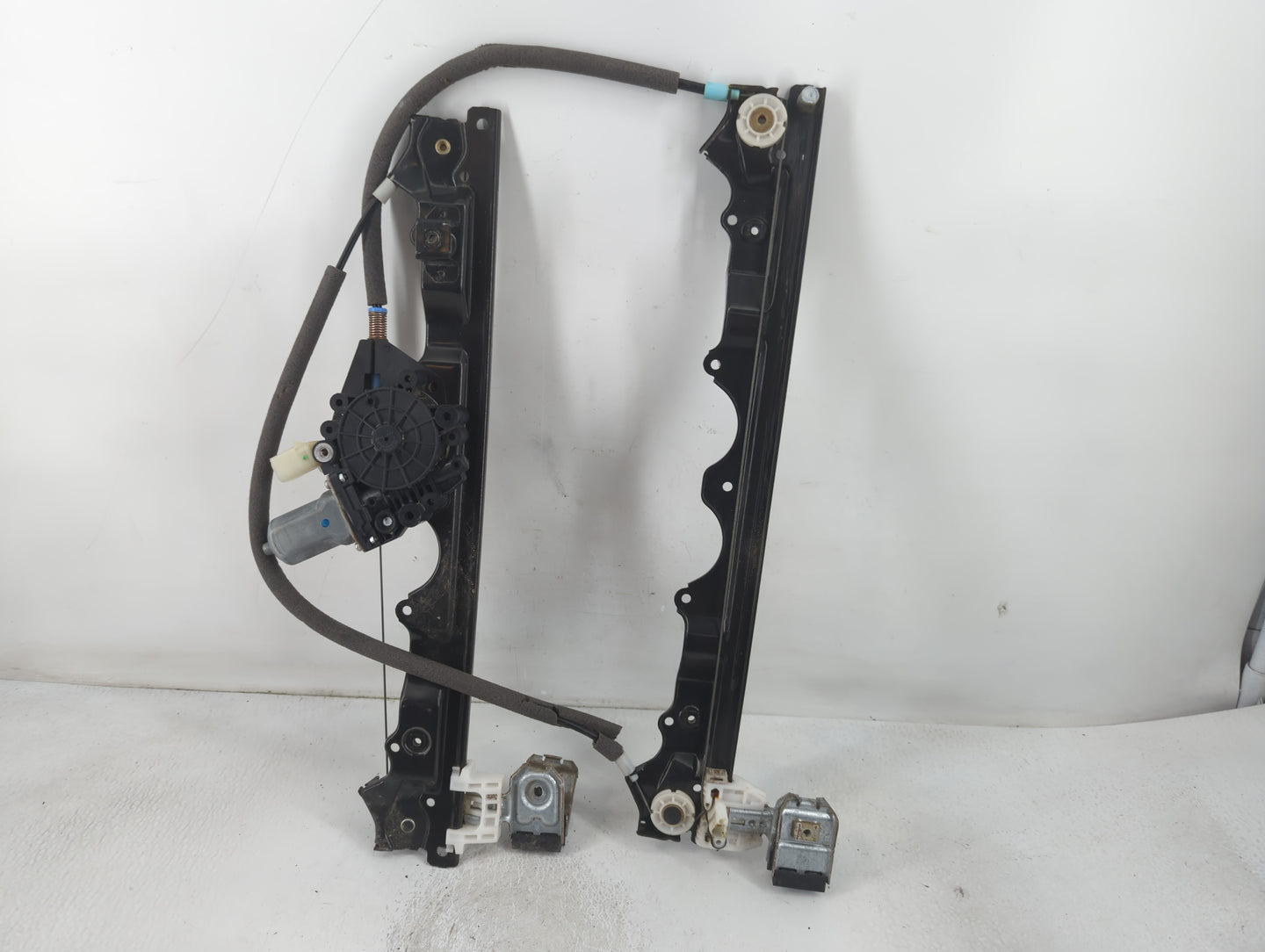 2006-2010 Jeep Commander Window Regulator Passenger Front - Oemusedautoparts1.com