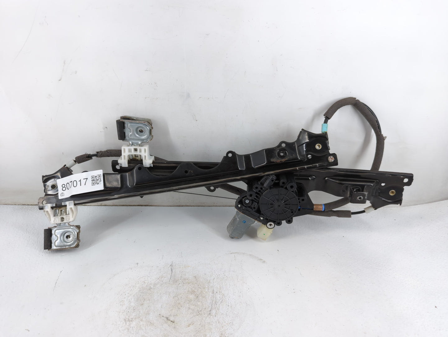 2006-2010 Jeep Commander Driver Left Front Window Regulator - Oemusedautoparts1.com