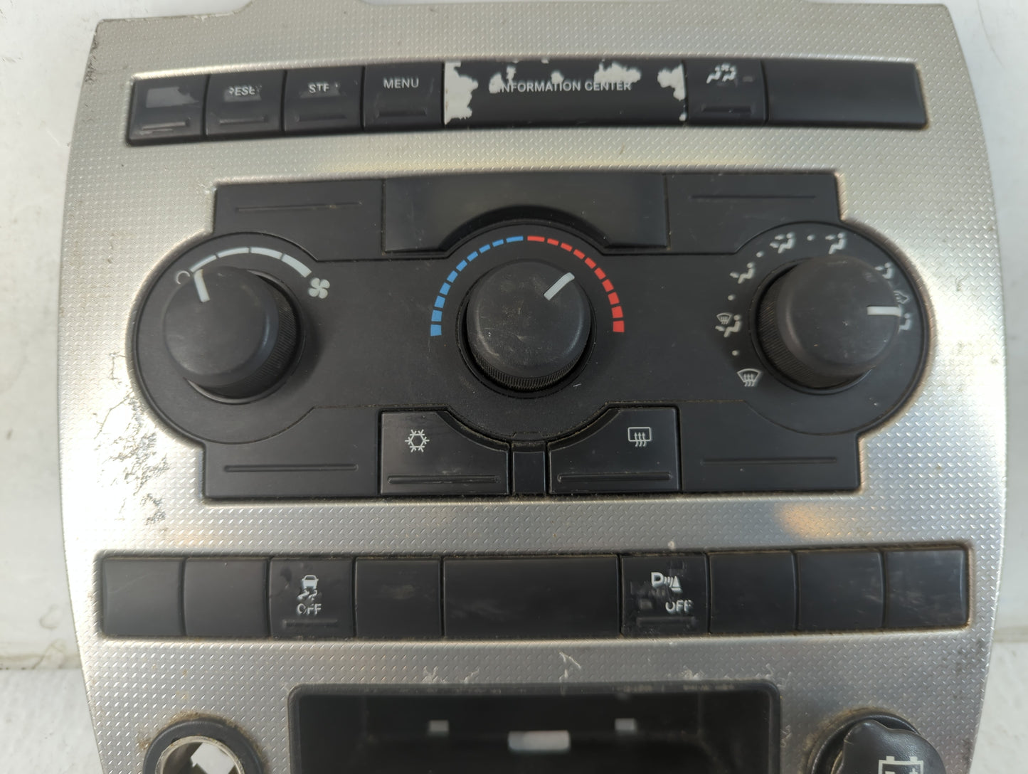 2006-2007 Jeep Commander Climate Control Module Temperature AC/Heater Replacement P/N:HAA P55111009AN A Fits Fits 2005 2006 