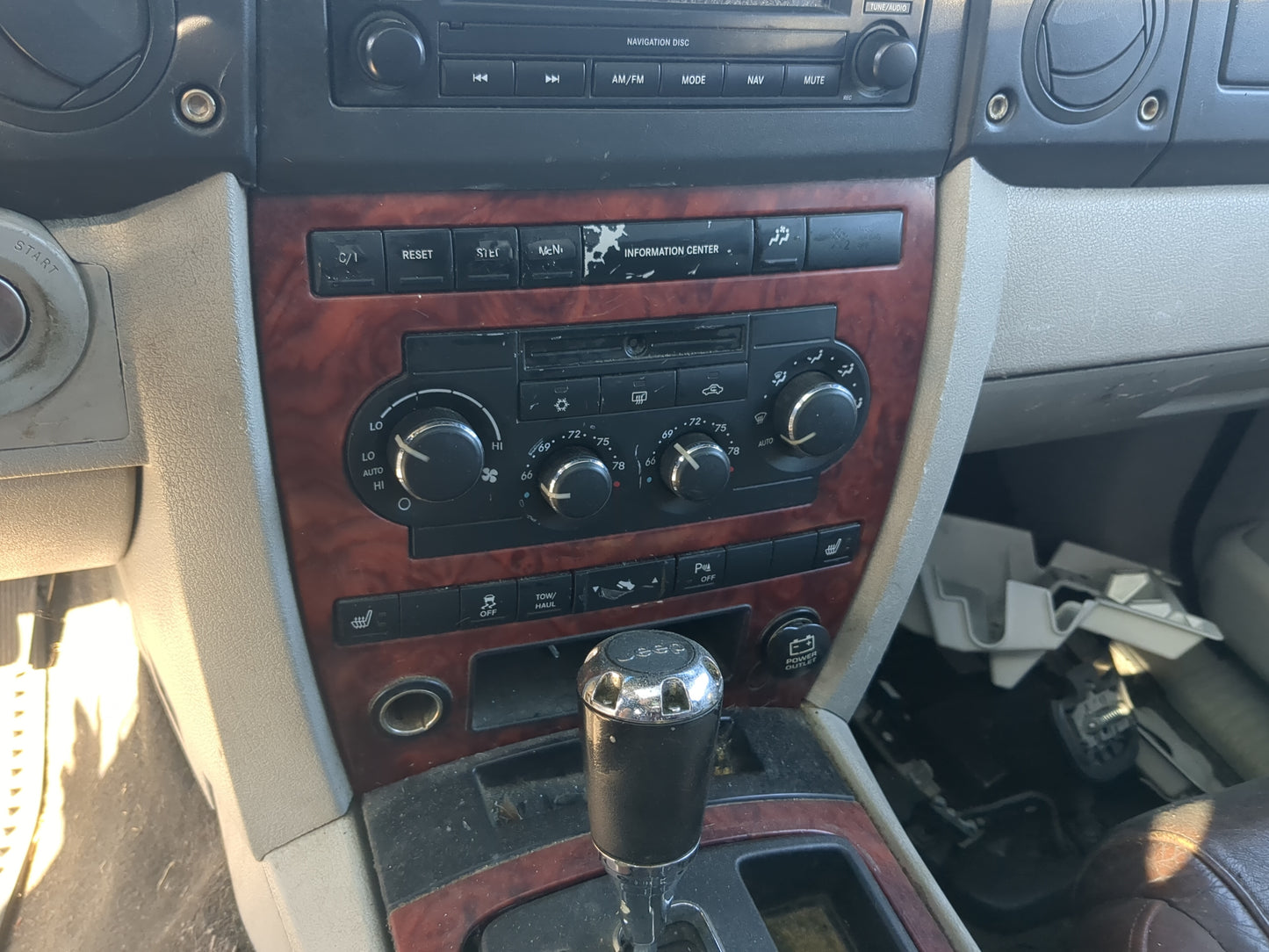 2006-2010 Jeep Commander Climate Control Module Temperature AC/Heater Replacement Fits Fits 2006 2007 2008 2009 2010 OEM Use