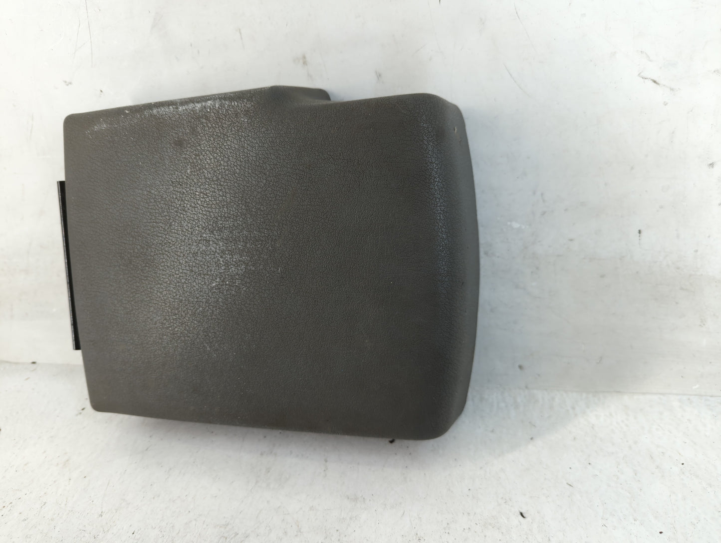 2006 Jeep Commander Center Console Armrest Cover Lid Fits OEM Used Auto Parts - Oemusedautoparts1.com