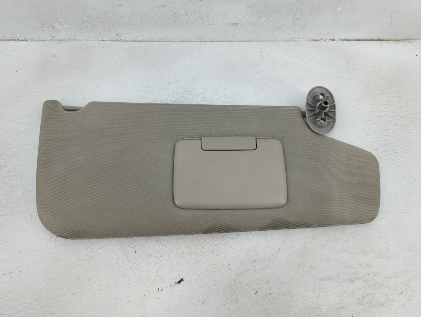 2006-2010 Jeep Commander Sun Visor Shade Replacement Passenger Right Mirror Fits Fits 2006 2007 2008 2009 2010 OEM Used Auto