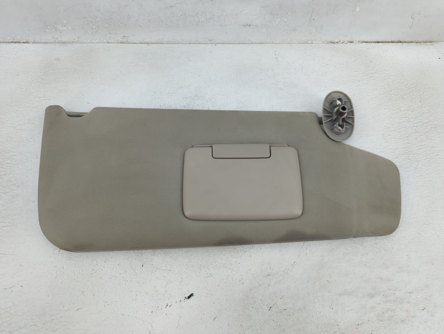2006-2010 Jeep Commander Sun Visor Shade Replacement Passenger Right Mirror Fits Fits 2006 2007 2008 2009 2010 OEM Used Auto