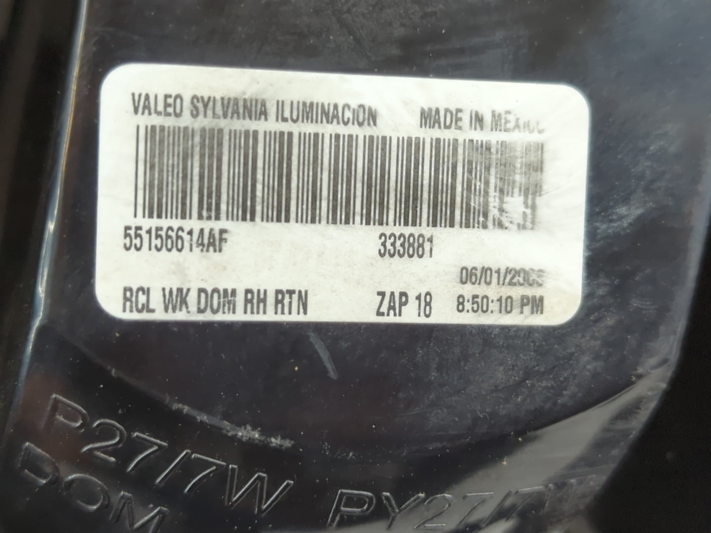 2005-2006 Jeep Grand Cherokee Tail Light Assembly Passenger Right OEM P/N:55156614AF Fits Fits 2005 2006 OEM Used Auto Parts