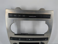 2005-2007 Jeep Grand Cherokee Radio AM FM Cd Player Receiver Replacement P/N:746-75655-53 Fits OEM Used Auto Parts - Oemused