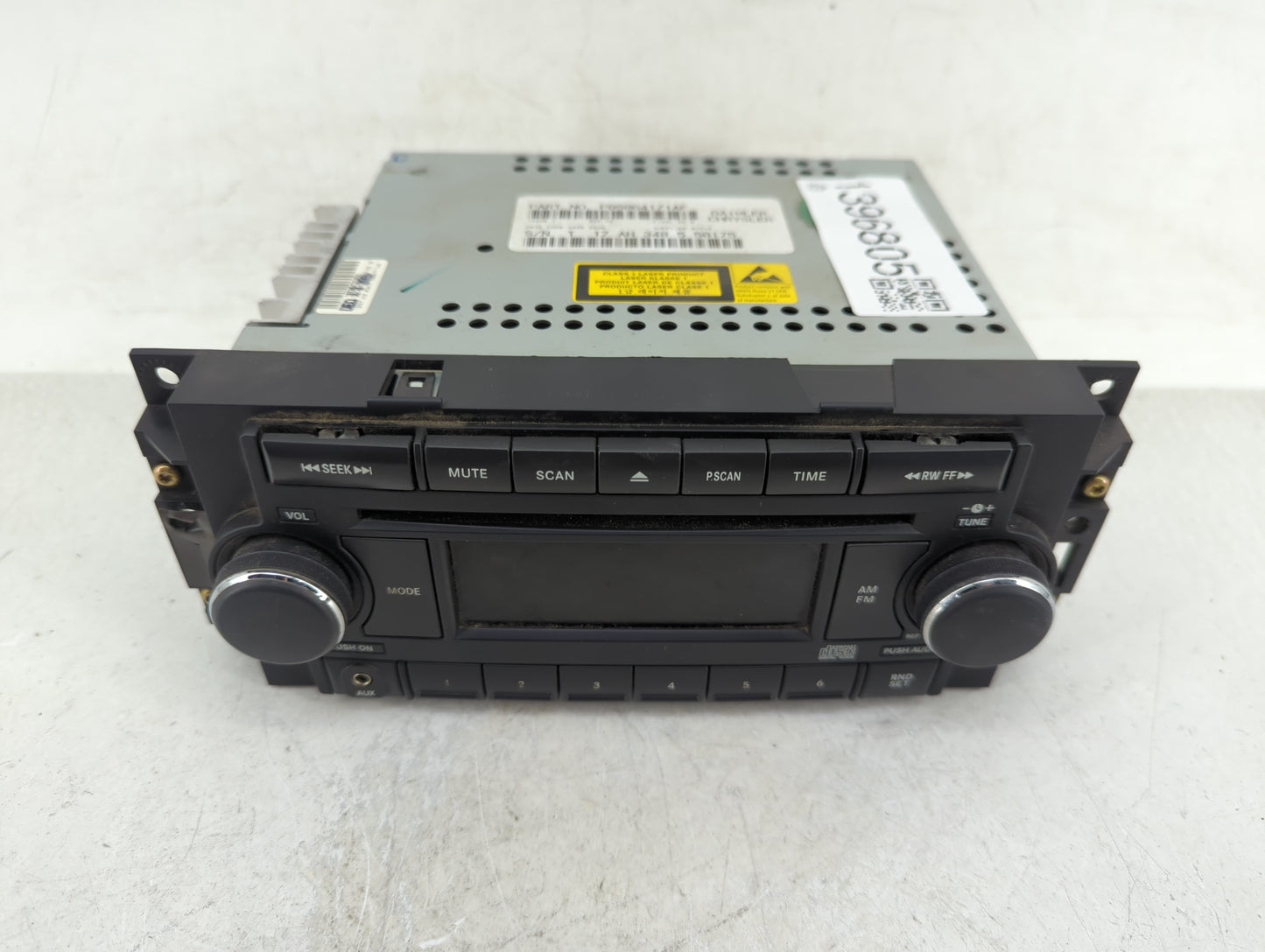 2005-2007 Jeep Grand Cherokee Radio AM FM Cd Player Receiver Replacement P/N:P05064171AF Fits OEM Used Auto Parts - Oemuseda