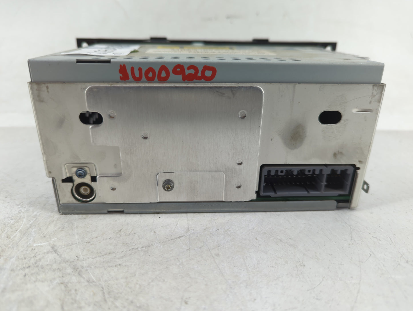 2005-2007 Jeep Grand Cherokee Radio AM FM Cd Player Receiver Replacement P/N:P05064171AF Fits OEM Used Auto Parts - Oemuseda