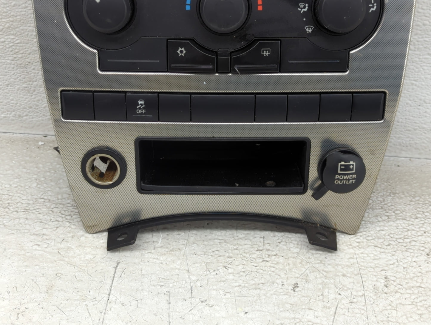 2005-2007 Jeep Grand Cherokee Climate Control Module Temperature AC/Heater Replacement P/N:P55111009AM Fits Fits 2005 2006 2